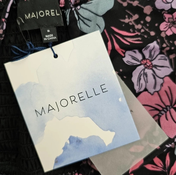 Revolve MAJORELLE Olivia floral crop top Dancing Valley black medium NWT - Picture 7 of 8